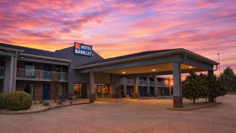 Hotel Barkley