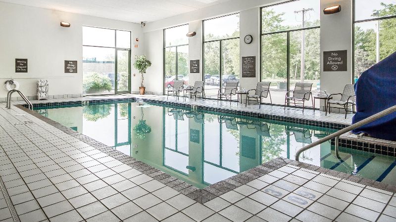 Fairfield by Marriott Inn & Suites Madison South, room with private jacuzzi, photo 6