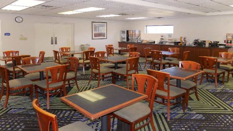 Hotel South Tampa & Suites