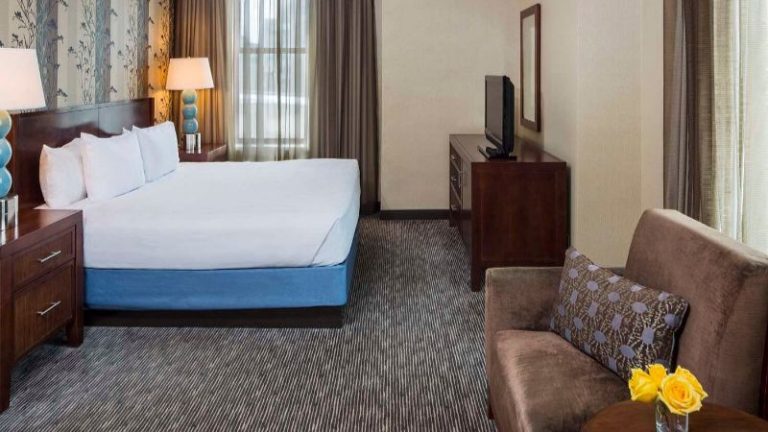 Hyatt Regency Buffalo / Hotel and Conference Center