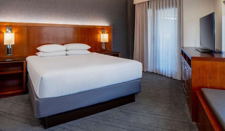 Hyatt Regency Crystal City at Reagan National Airport