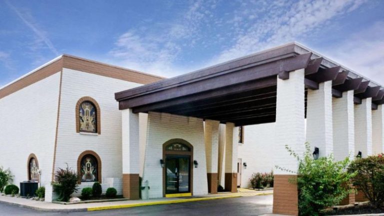 Knights Inn Dayton North Airport
