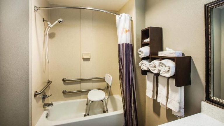 La Quinta Inn & Suites by Wyndham Baton Rouge Denham Springs