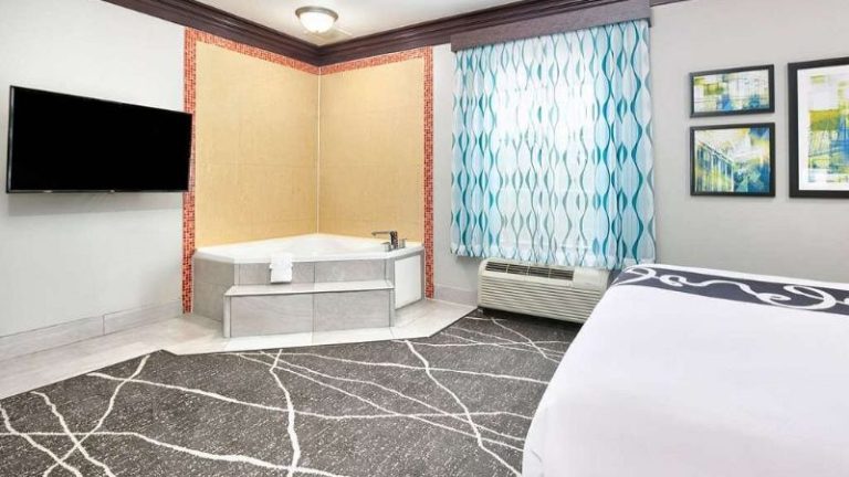 La Quinta Inn & Suites by Wyndham Little Rock – Bryant
