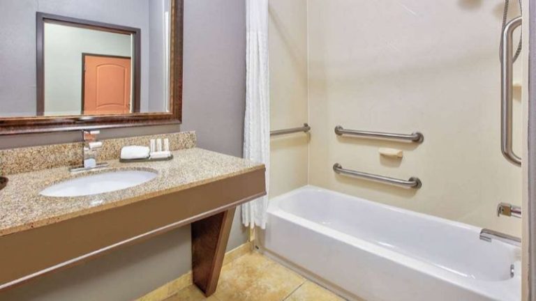 La Quinta Inn & Suites by Wyndham Little Rock – Bryant