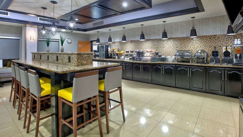 La Quinta Inn & Suites by Wyndham Little Rock – Bryant, photo 8