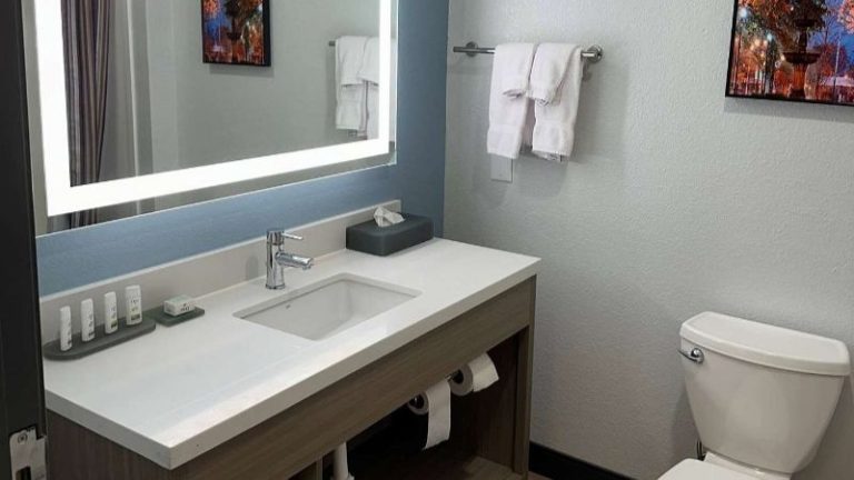 La Quinta Inn & Suites by Wyndham Macon West