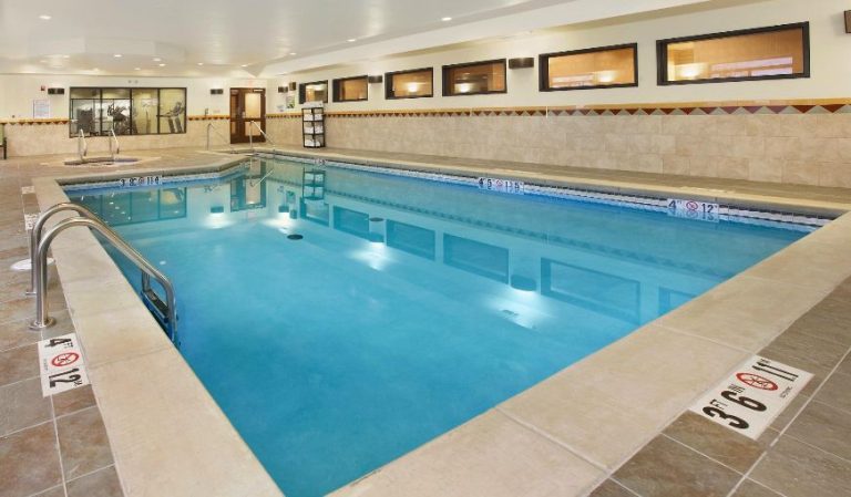 La Quinta Inn & Suites by Wyndham Tulsa Midtown