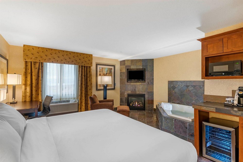 Lloyd Hotel Astoria Bayfront, Ascend Hotel Collection, room with private jacuzzi, photo 2