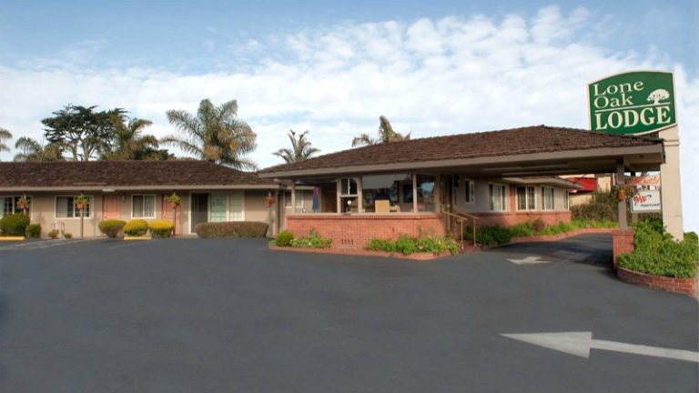 Lone Oak Lodge