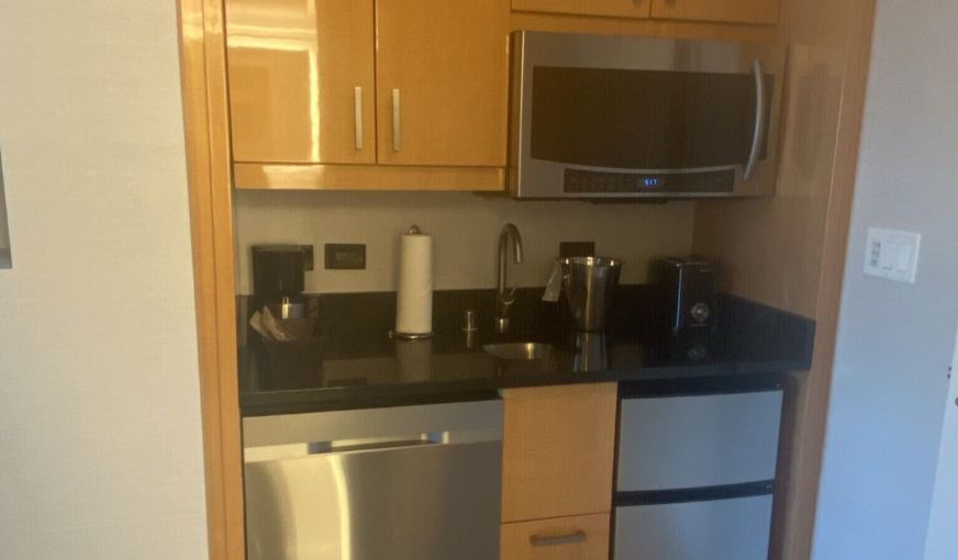 Luxury Suite Center Strip, room with private jacuzzi, photo 8