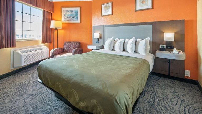 Quality Inn & Suites Galveston – Beachfront