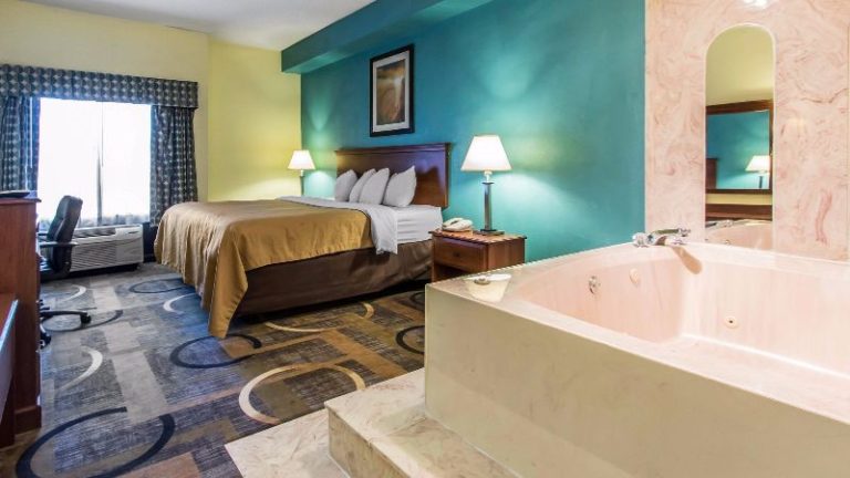 Quality Inn & Suites Memphis