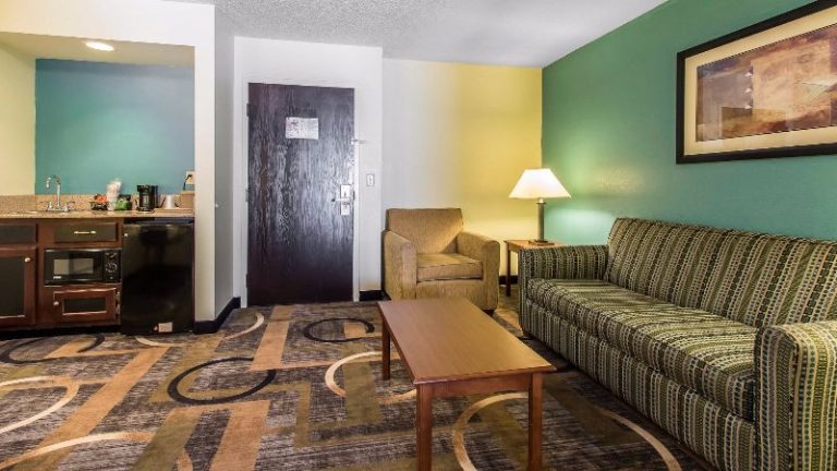 Quality Inn & Suites Memphis