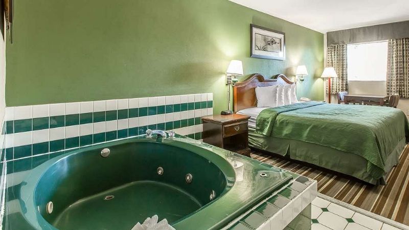 Quality Inn & Suites