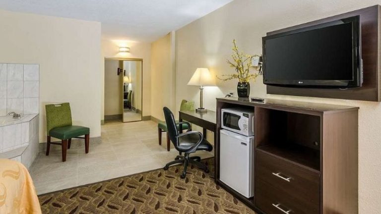 Quality Inn Tanglewood