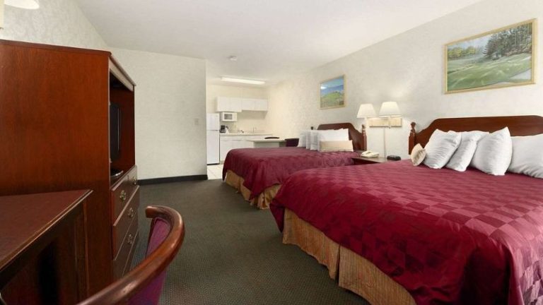 Days Inn by Wyndham Augusta Fort Eisenhower