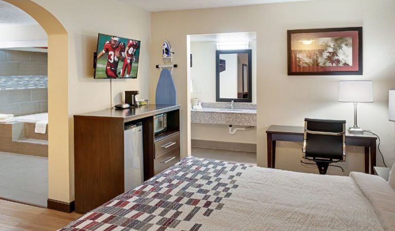 Red Roof Inn Indianapolis East