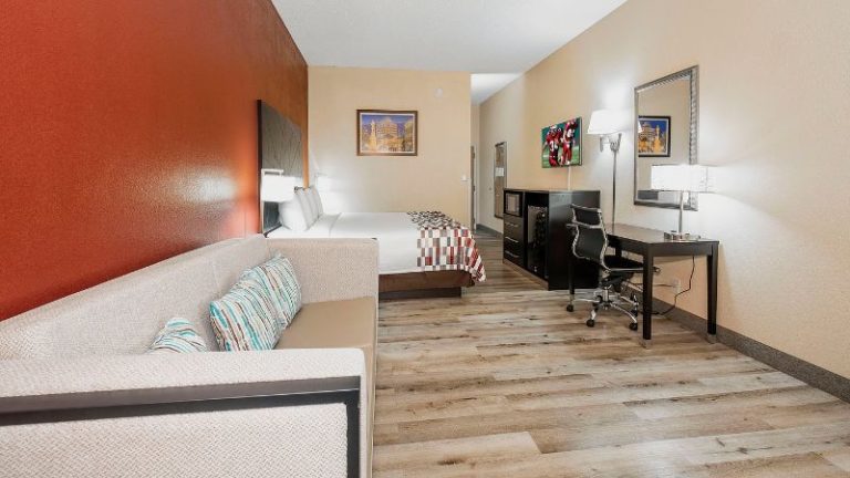 Red Roof Inn & Suites Macon