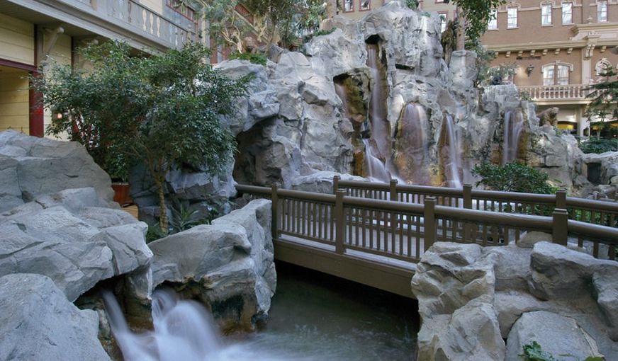Sam’s Town Hotel & Gambling Hall, room with private jacuzzi, photo 7