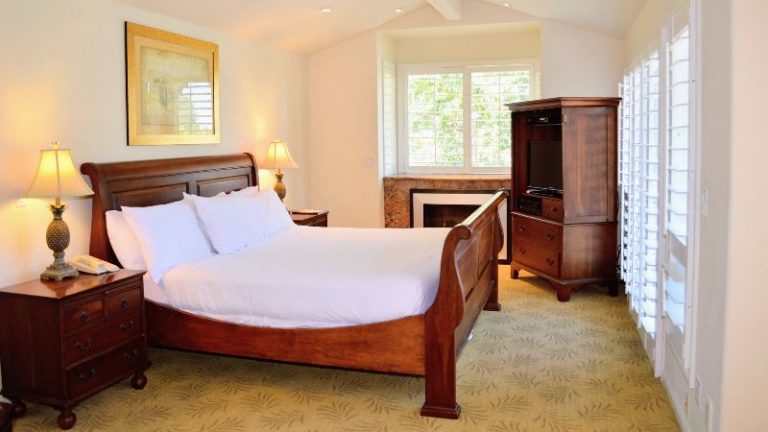 Saratoga Oaks Lodge