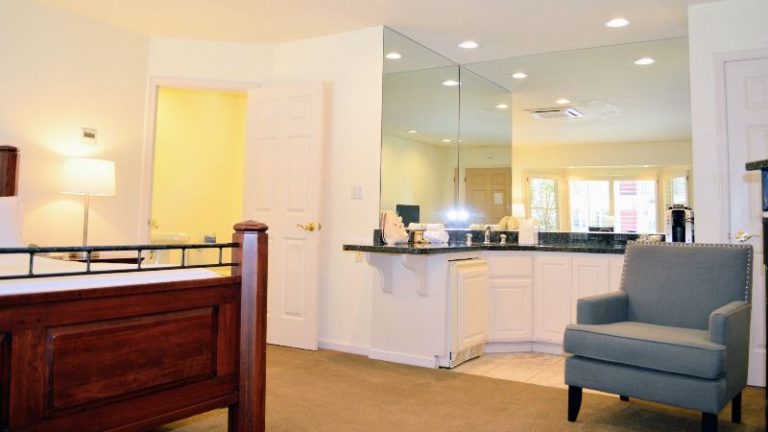 Saratoga Oaks Lodge