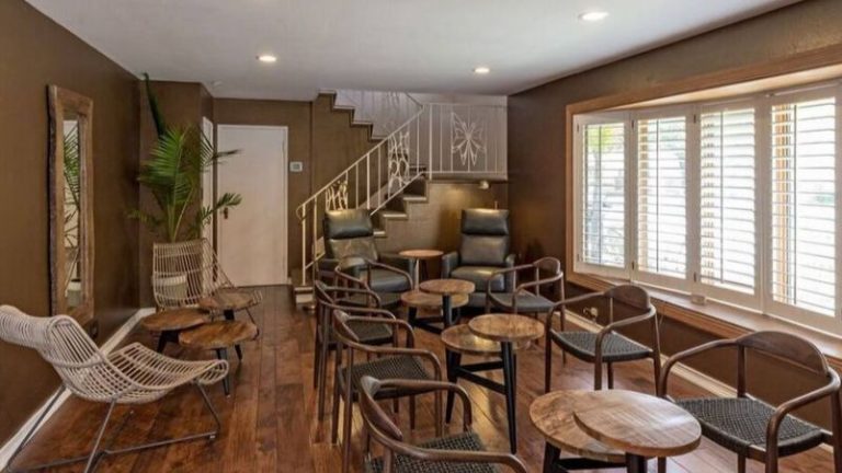 Saratoga Oaks Lodge