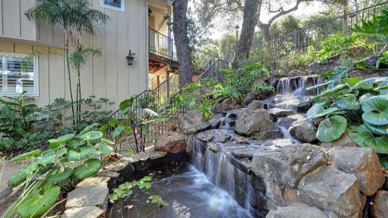 Saratoga Oaks Lodge