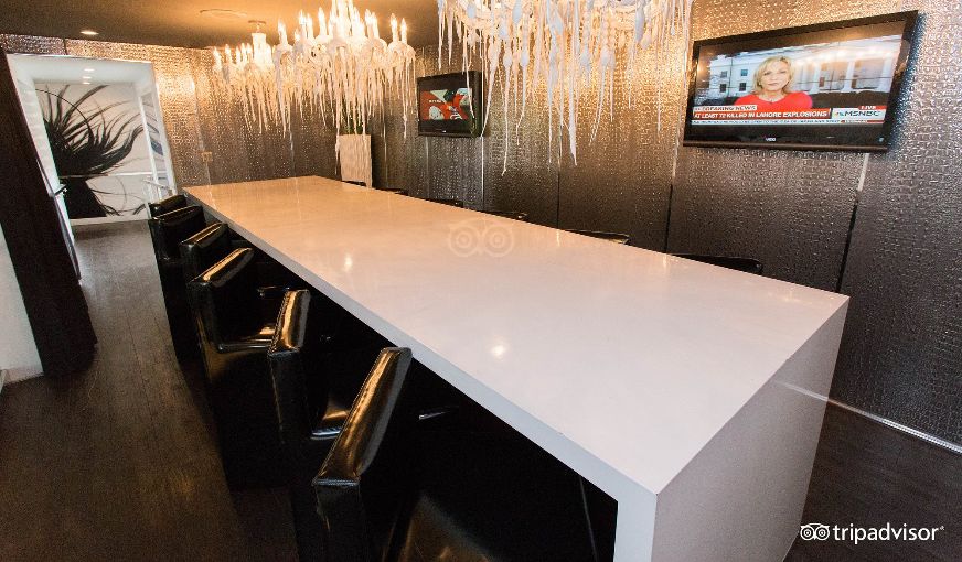 Serene Vegas Boutique Hotel, room with private jacuzzi, photo 7