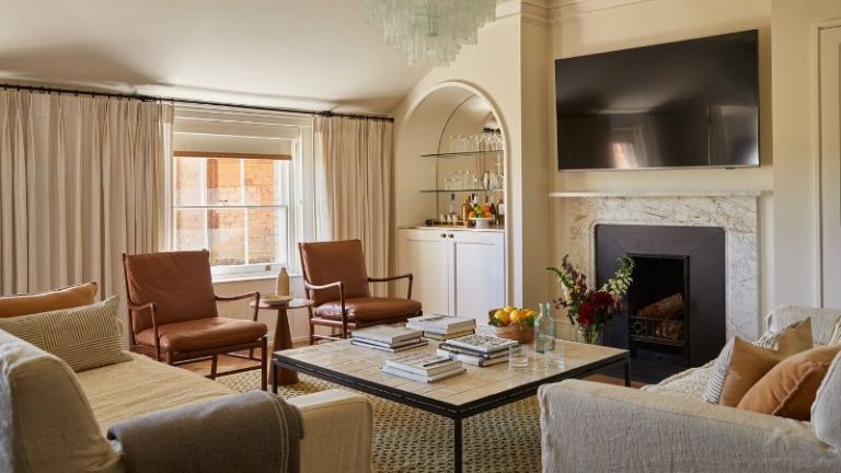 The Grove Hotel