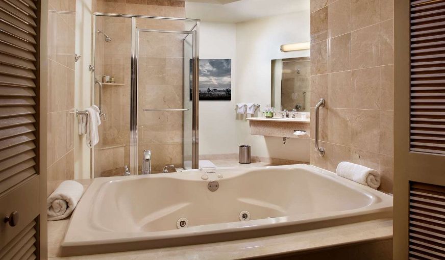 The STRAT Hotel, Casino & Tower, room with private jacuzzi, photo 2