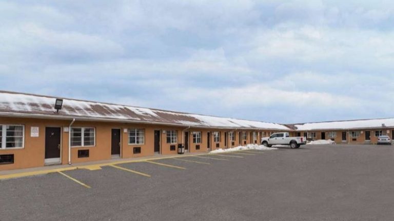 Travelodge by Wyndham Jersey City