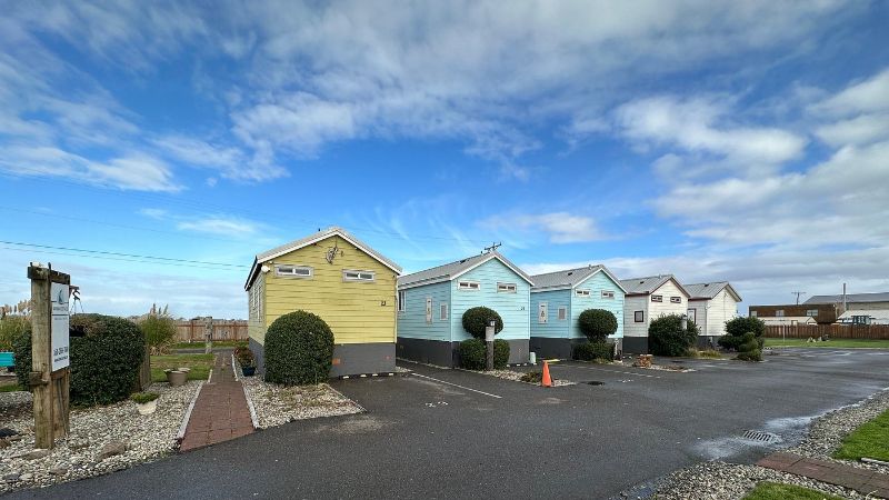 Westport Marina Cottages Motel, room with private jacuzzi, photo 6
