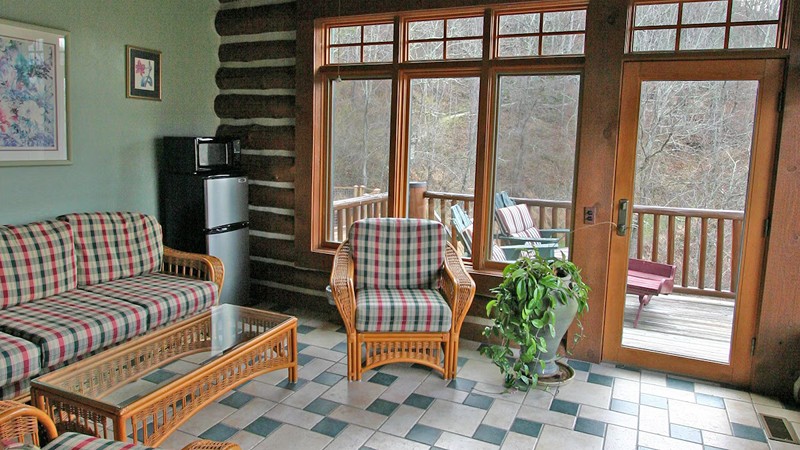 Wildberry Lodge, room with private jacuzzi, photo 5