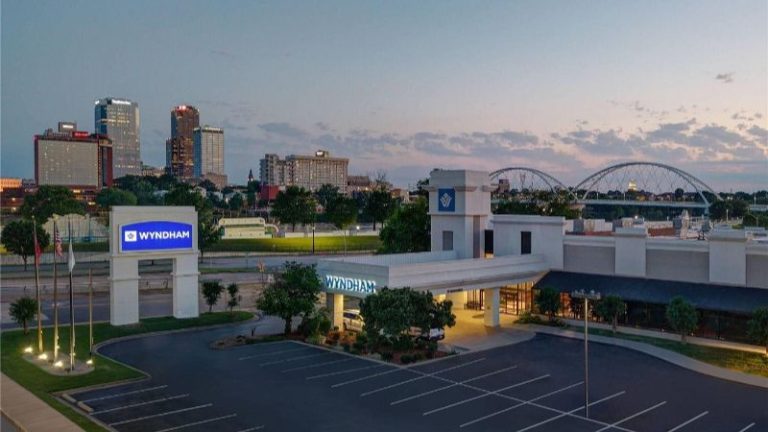 Wyndham Riverfront Little Rock