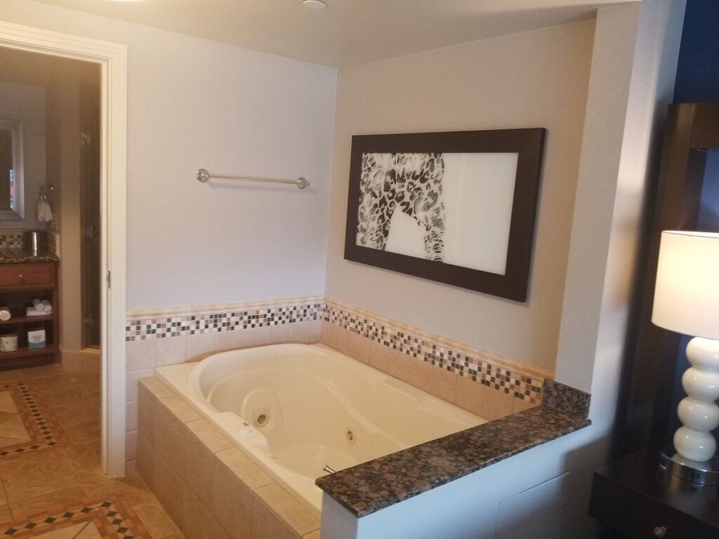 Hilton Grand Vacations Club on the Las Vegas Strip, room with private jacuzzi, photo 2