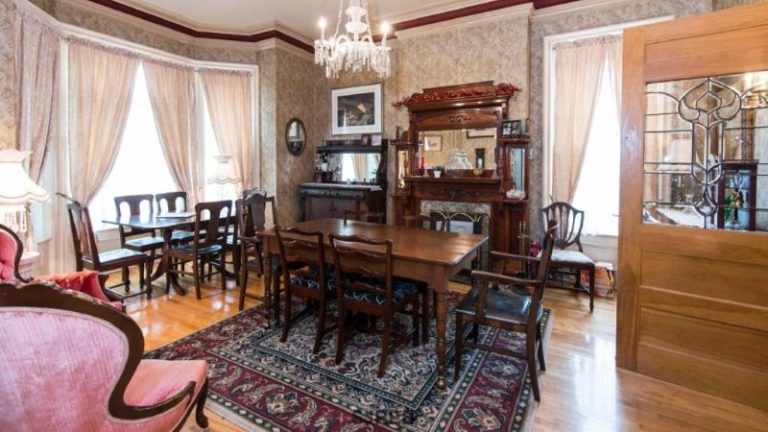 A Tanners Home Inn Bed and Breakfast