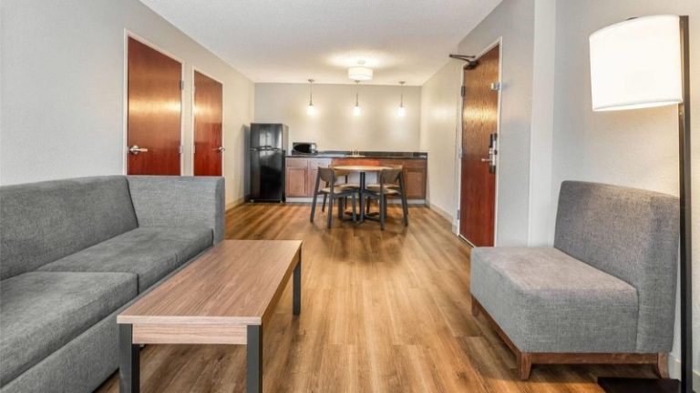 AmericInn by Wyndham Mounds View Minneapolis