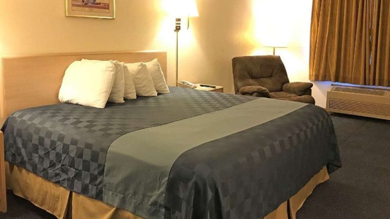 Americas Best Value Inn Champaign
