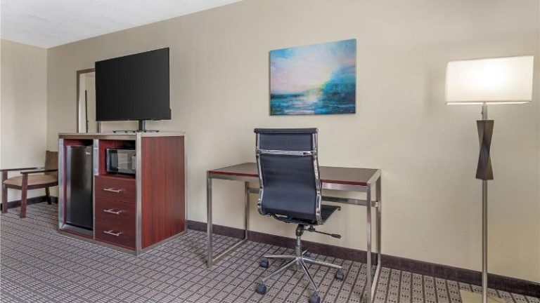 Best Western Maritime Inn