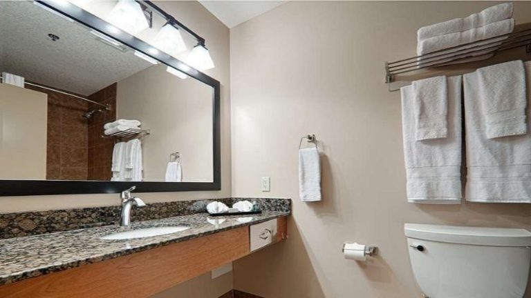 Best Western Plus Chateau Inn Sylvan Lake