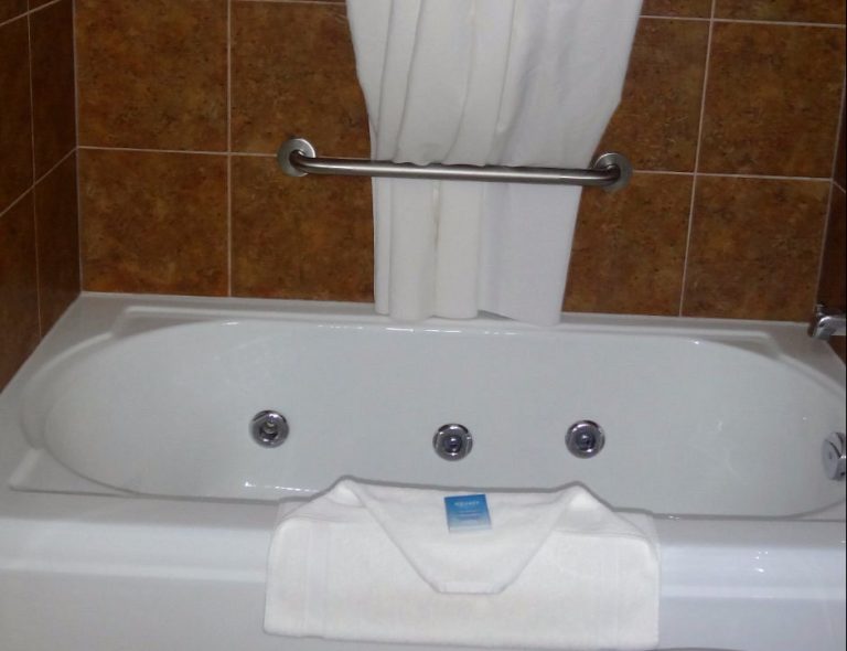 Best Western Plus Chateau Inn Sylvan Lake