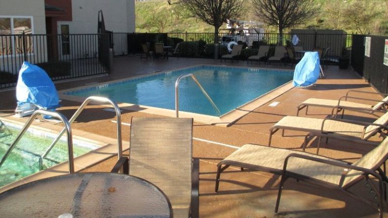 Best Western Plus Delta Inn & Suites