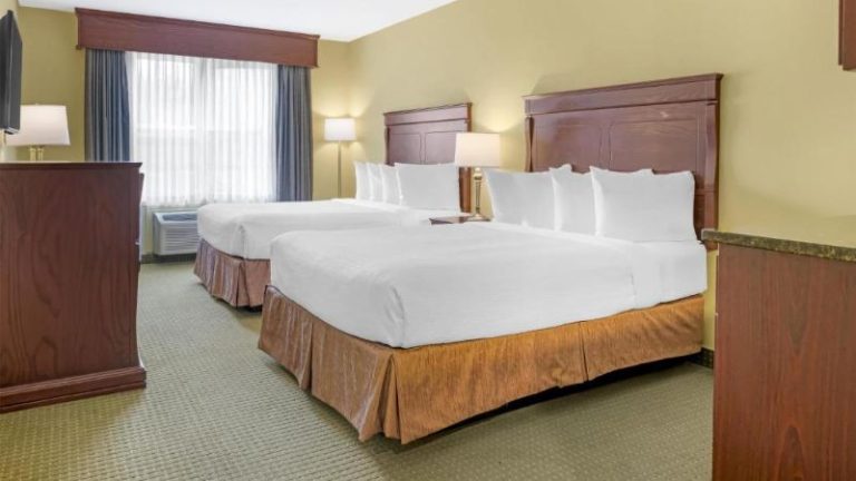 Best Western Plus Grand-Sault Hotel & Suites
