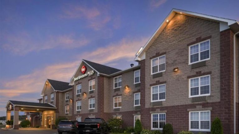 Best Western Plus Grand-Sault Hotel & Suites
