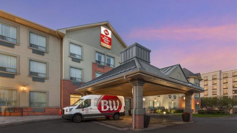 Best Western Plus Travel Hotel Toronto Airport