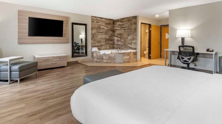 Best Western Plus Vineyard Inn