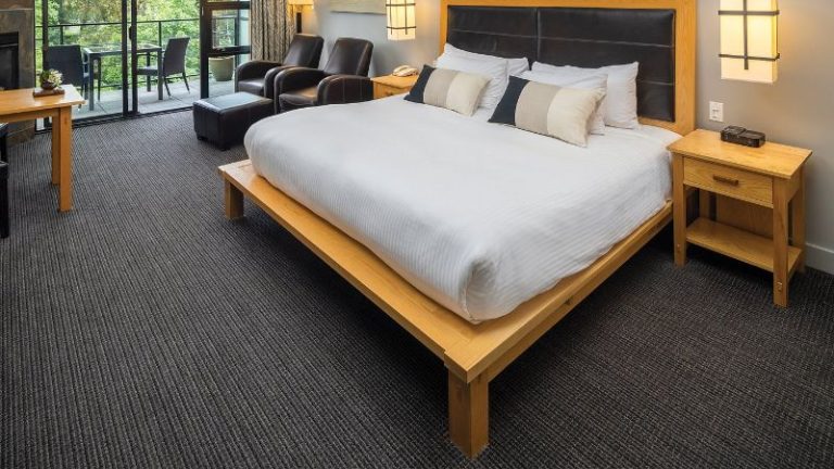 Brentwood Bay Resort & Spa