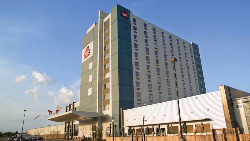 Canad Inns Brandon, room with private jacuzzi, photo 5