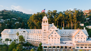 Claremont Club & Spa - A Fairmont Hotel place picture